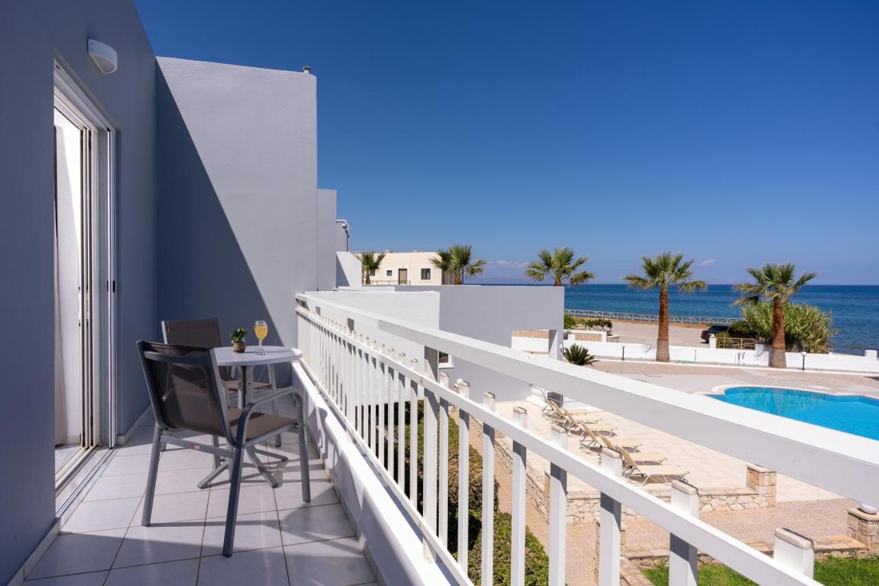 Azure Seaside Apts Magnisía Exterior foto
