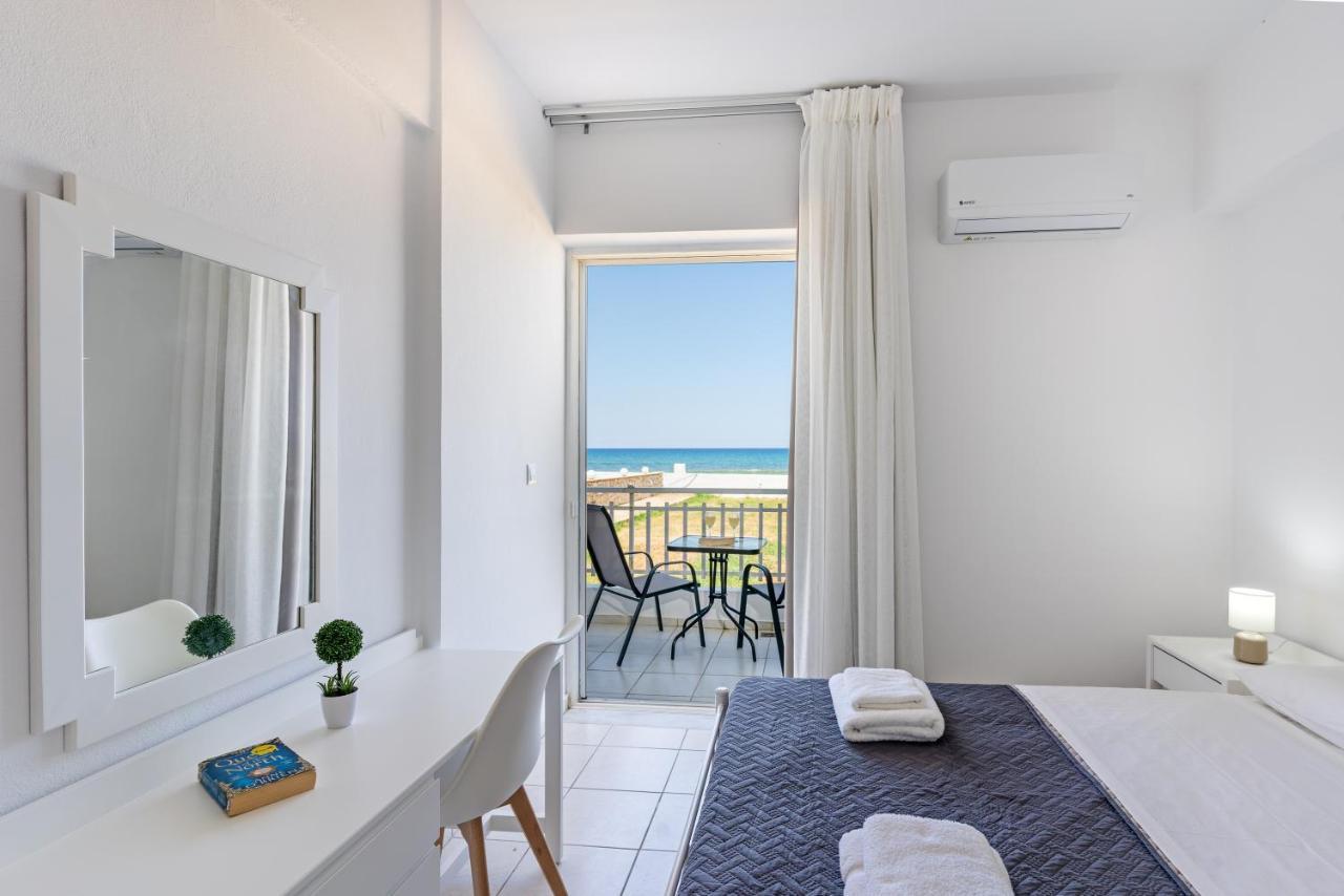 Azure Seaside Apts Magnisía Exterior foto
