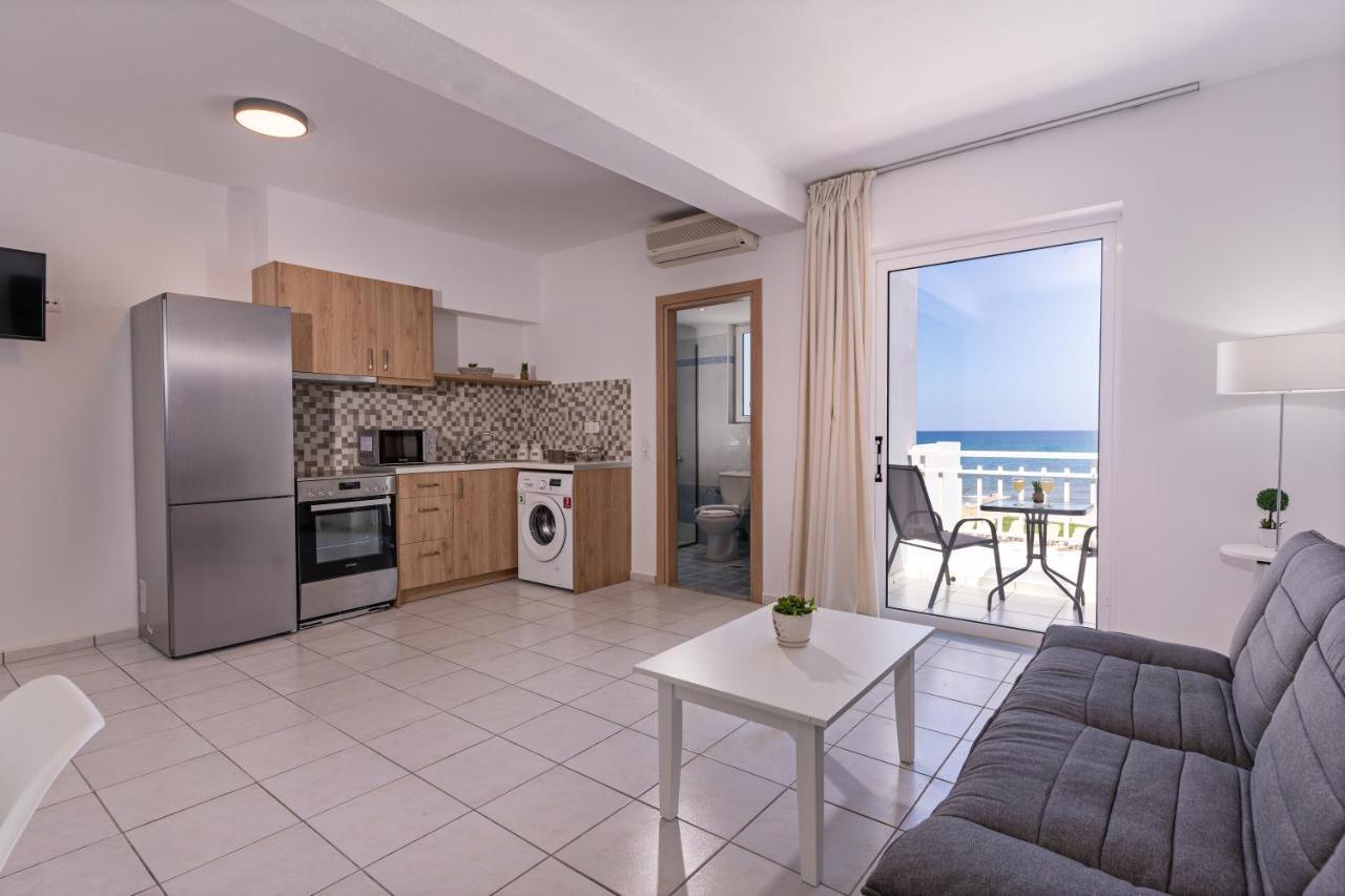 Azure Seaside Apts Magnisía Exterior foto
