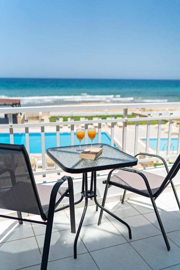 Azure Seaside Apts Magnisía Exterior foto