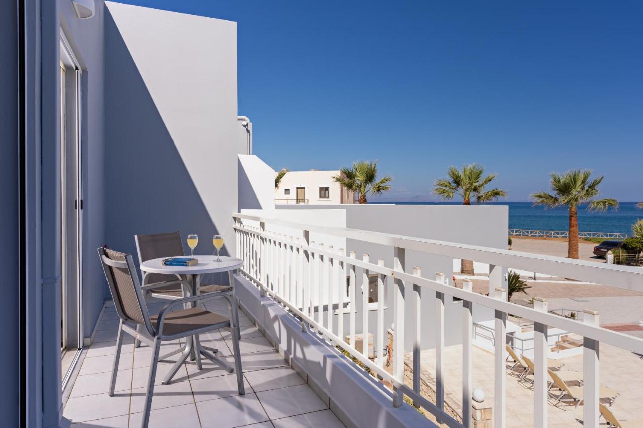 Azure Seaside Apts Magnisía Exterior foto